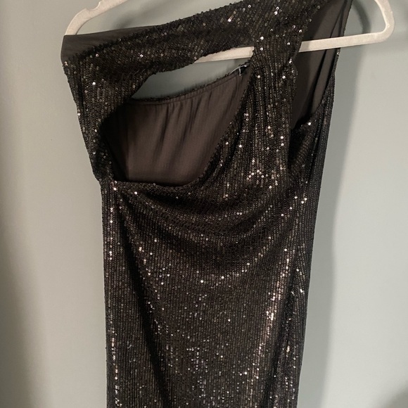 SOLD out brand new w tags Fashion Nova Mini Dress - Picture 4 of 4